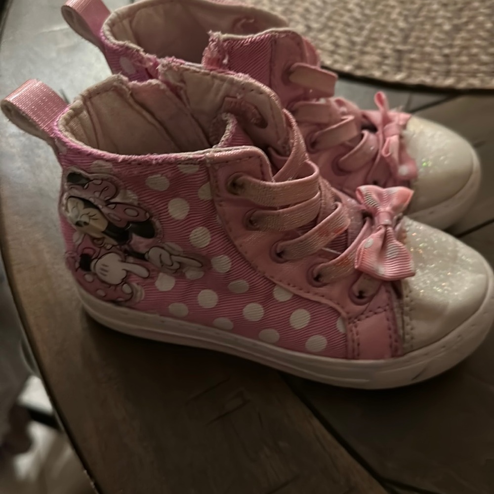 Minnie Mouse Shoes